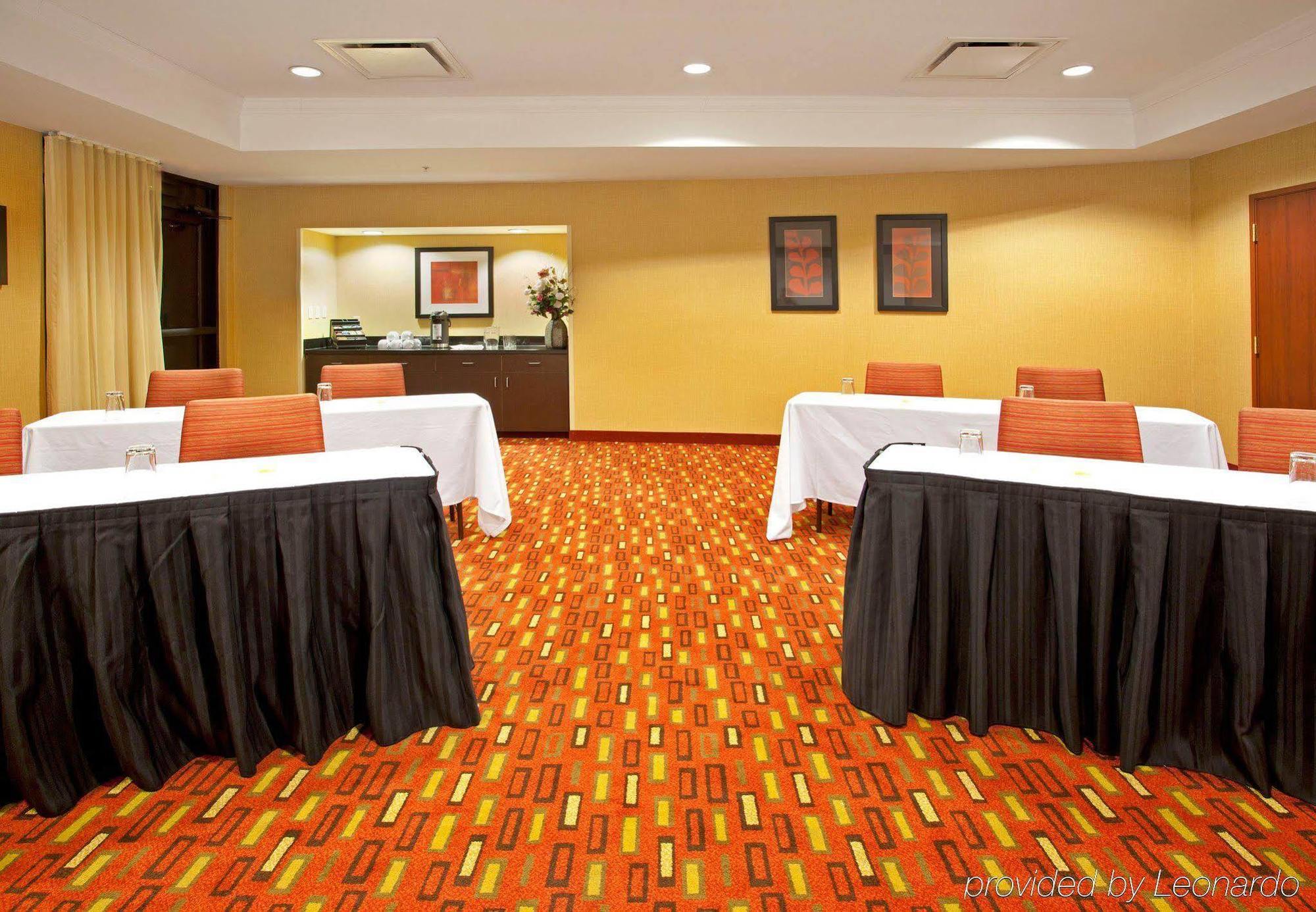 Courtyard Airport Hotel El Paso